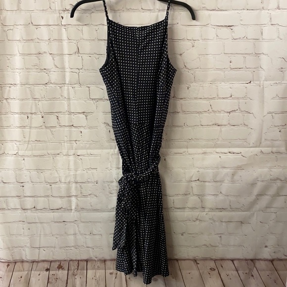 Ann Taylor Dresses & Skirts - Ann Taylor Dress size Medium - NWT